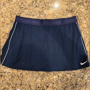 Nike women's tennis skirt, navy blue, XL